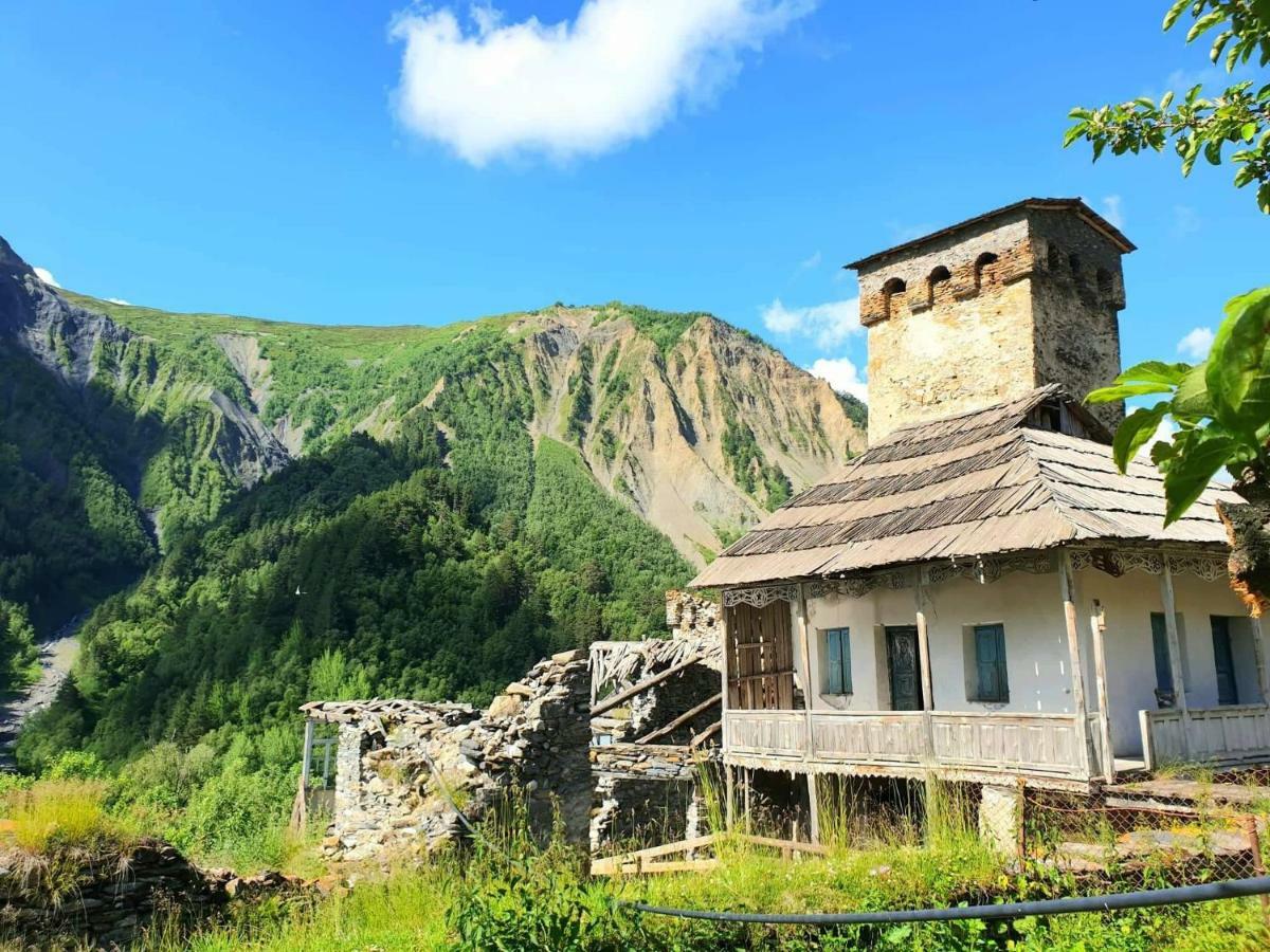 Panorama Guesthouse Mata C. Adishi Exteriér fotografie